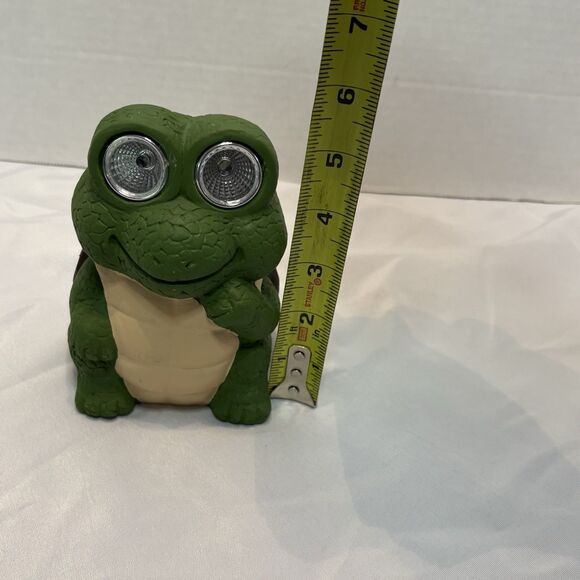 Solar Powered Turtle Statue LED Lighted Eyes - Picture 7 of 7